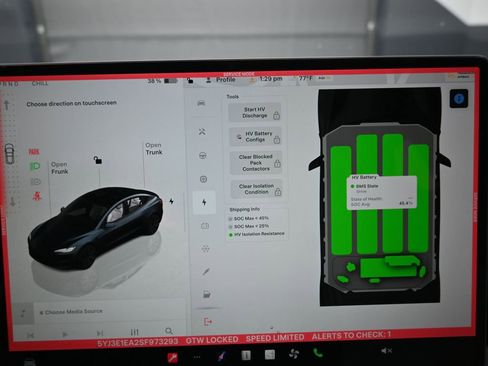 Used 2025 Tesla Model 3 Long Range image 17