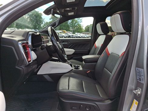 Used 2024 GMC Canyon AT4X AWD/4WD image 14