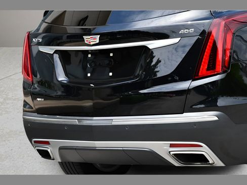 Used 2024 Cadillac XT5 Premium Luxury w/ Technology Package AWD/4WD image 30