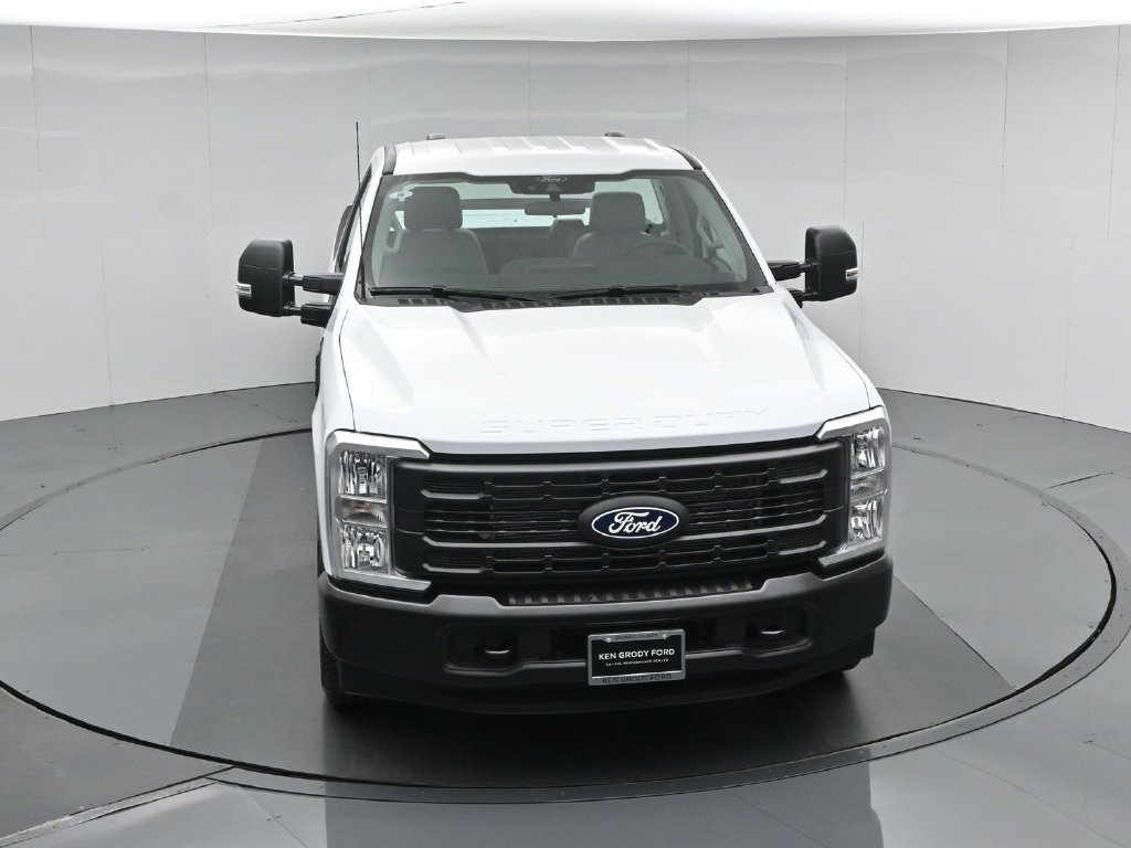 New 2027 Ford F350 XL w/ XL Chrome Package RWD image 32