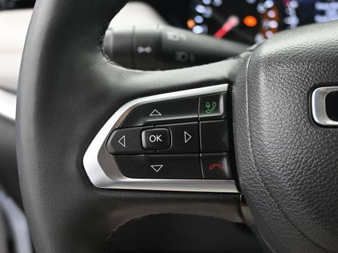 Used 2025 Jeep Compass Limited AWD/4WD image 33