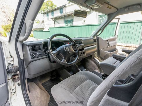 Used 2003 Volkswagen Eurovan MV image 41