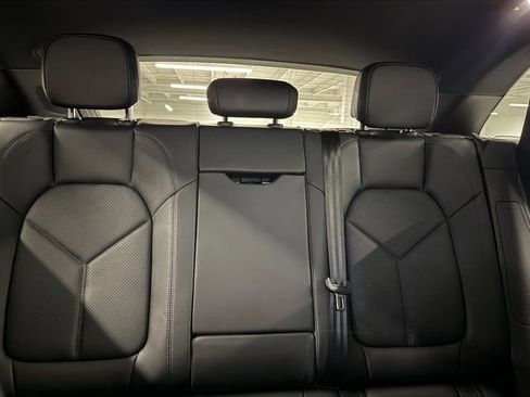Certified 2025 Porsche Macan image 26