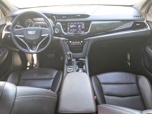 Used 2022 Cadillac XT6 Premium Luxury image 15