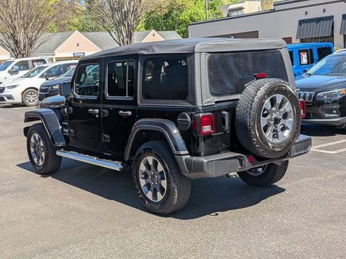 Used 2023 Jeep Wrangler Unlimited Sahara w/ Cold Weather Group AWD/4WD image 5