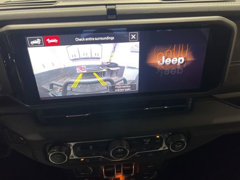 Used 2024 Jeep Wrangler Unlimited Rubicon 392 AWD/4WD image 34