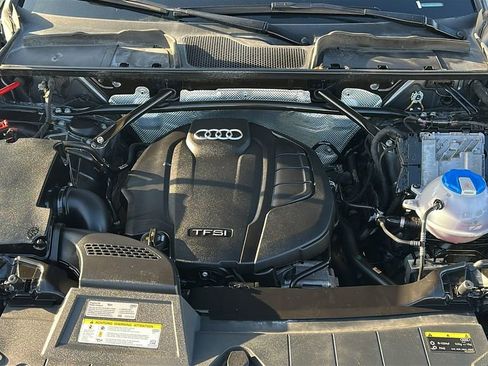 Used 2018 Audi Q5 2.0T Premium Plus w/ Premium Plus Package image 3