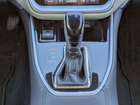 Used 2023 Subaru Outback Limited image 18