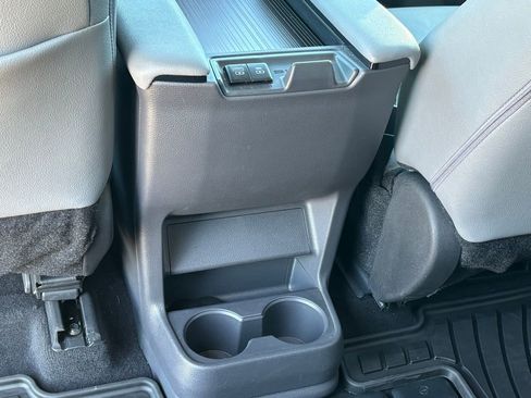 Used 2024 Toyota Sienna XLE image 17