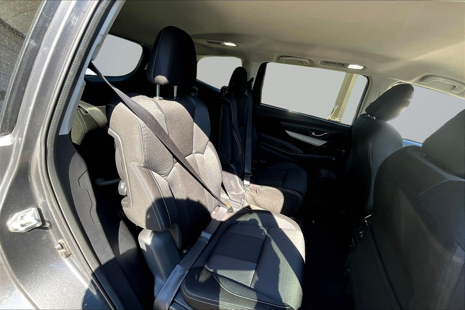 Used 2021 Subaru Ascent Premium w/ Convenience Package AWD/4WD image 25