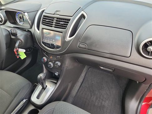 Used 2015 Chevrolet Trax LS image 25