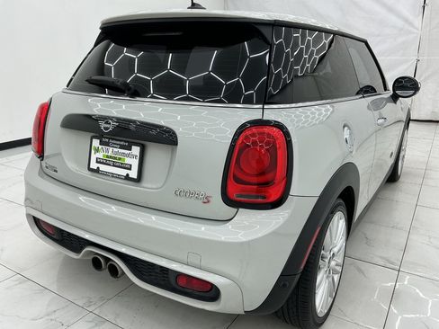 Used 2019 MINI Cooper S FWD image 8