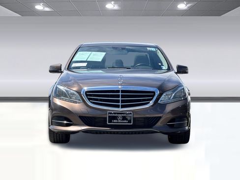 Used 2015 Mercedes-Benz E 250 BlueTEC 4MATIC Sedan image 6