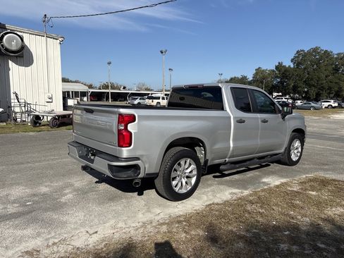 Used 2019 Chevrolet Silverado 1500 Custom w/ Custom Value Package image 4