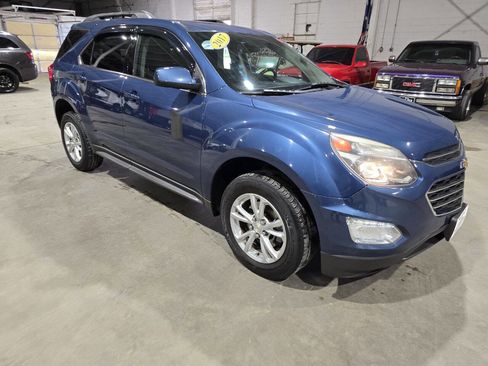 Used 2017 Chevrolet Equinox LT w/ Convenience Package image 17