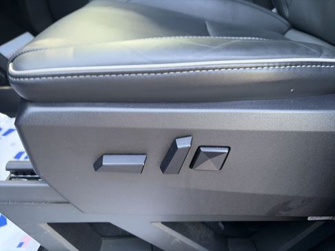 Used 2024 Tesla Cybertruck AWD Crew Cab image 16