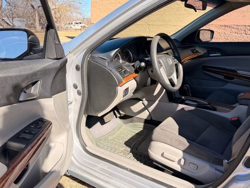 Used 2011 Honda Accord EX image 14
