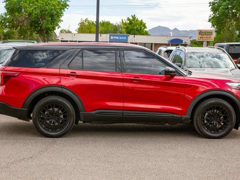 Used 2022 Ford Explorer ST AWD/4WD image 4