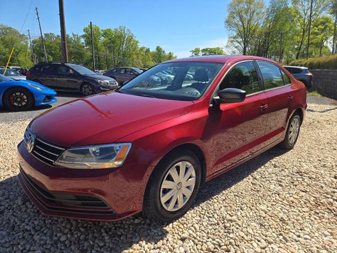 Used 2016 Volkswagen Jetta S FWD image 3
