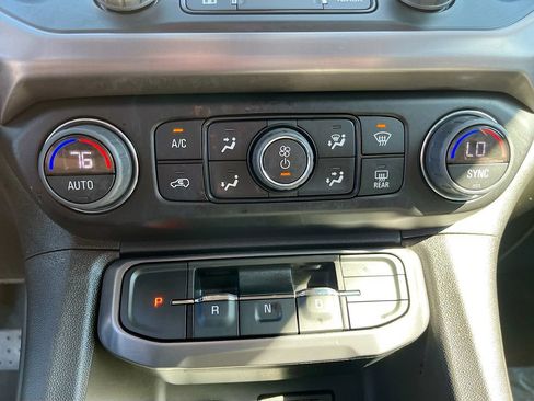 Used 2023 GMC Acadia AT4 w/ Technology Package AWD/4WD image 16