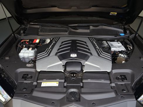 Used 2021 Lamborghini Urus image 34