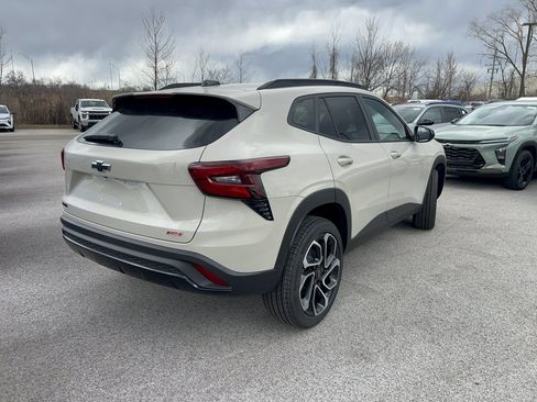New 2026 Chevrolet Trax RS FWD image 7