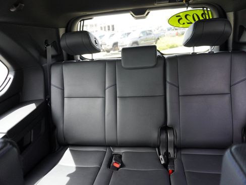 Used 2025 Toyota Sequoia 4WD image 19