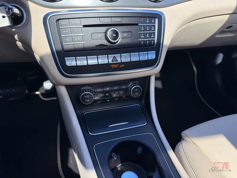 Used 2019 Mercedes-Benz GLA 250 4MATIC w/ Convenience Package image 31