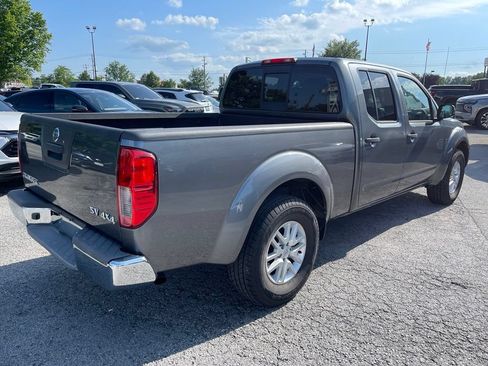 Used 2016 Nissan Frontier SV AWD/4WD image 3
