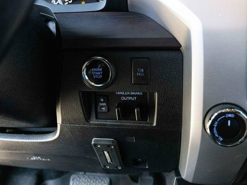 Used 2020 Toyota Tundra Limited w/ Limited Premium Package image 35