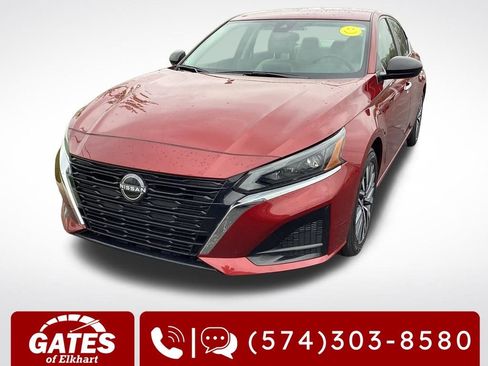 Used 2025 Nissan Altima 2.5 SV FWD image 5