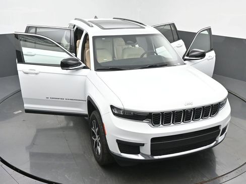 Used 2024 Jeep Grand Cherokee L Limited w/ Luxury Tech Group II image 65