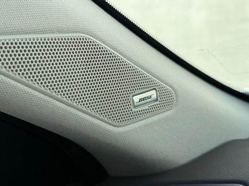 Used 2023 Nissan Rogue SL w/ SL Premium Package image 13