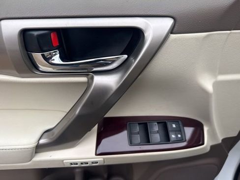 Used 2018 Lexus GX 460 Premium w/ Premium Package image 12