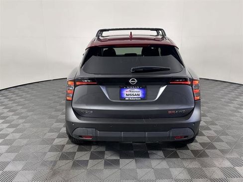 New 2025 Nissan Kicks SR image 5