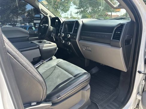 Used 2019 Ford F250 XLT w/ XLT Value Package AWD/4WD image 16