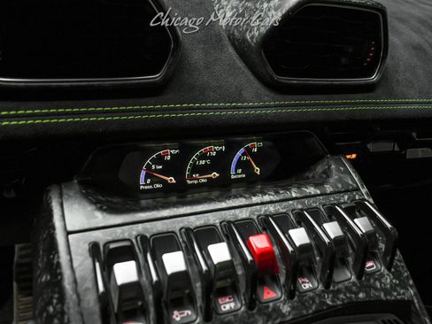 Used 2018 Lamborghini Huracan Performante image 13