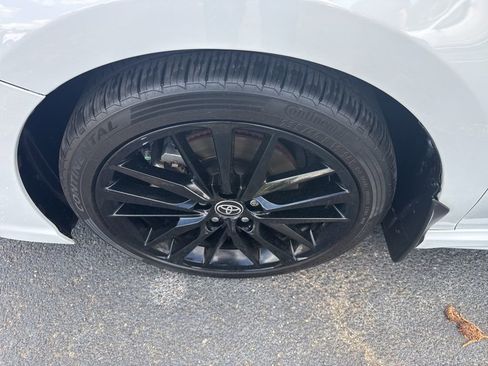 Used 2023 Toyota Camry XSE image 11