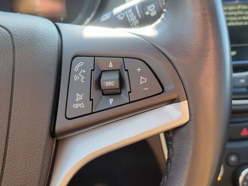 Used 2019 Chevrolet Trax LT w/ LT Convenience Package image 14