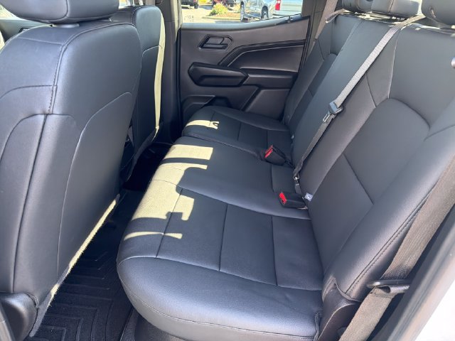 Used 2025 Chevrolet Colorado Trail Boss AWD/4WD image 21