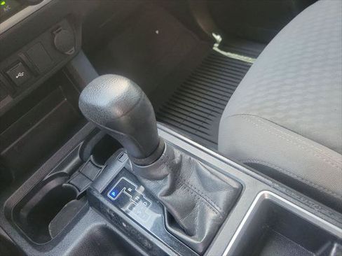 Certified 2023 Toyota Tacoma SR AWD/4WD image 24