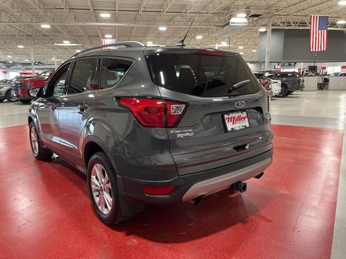 Used 2019 Ford Escape SEL image 5