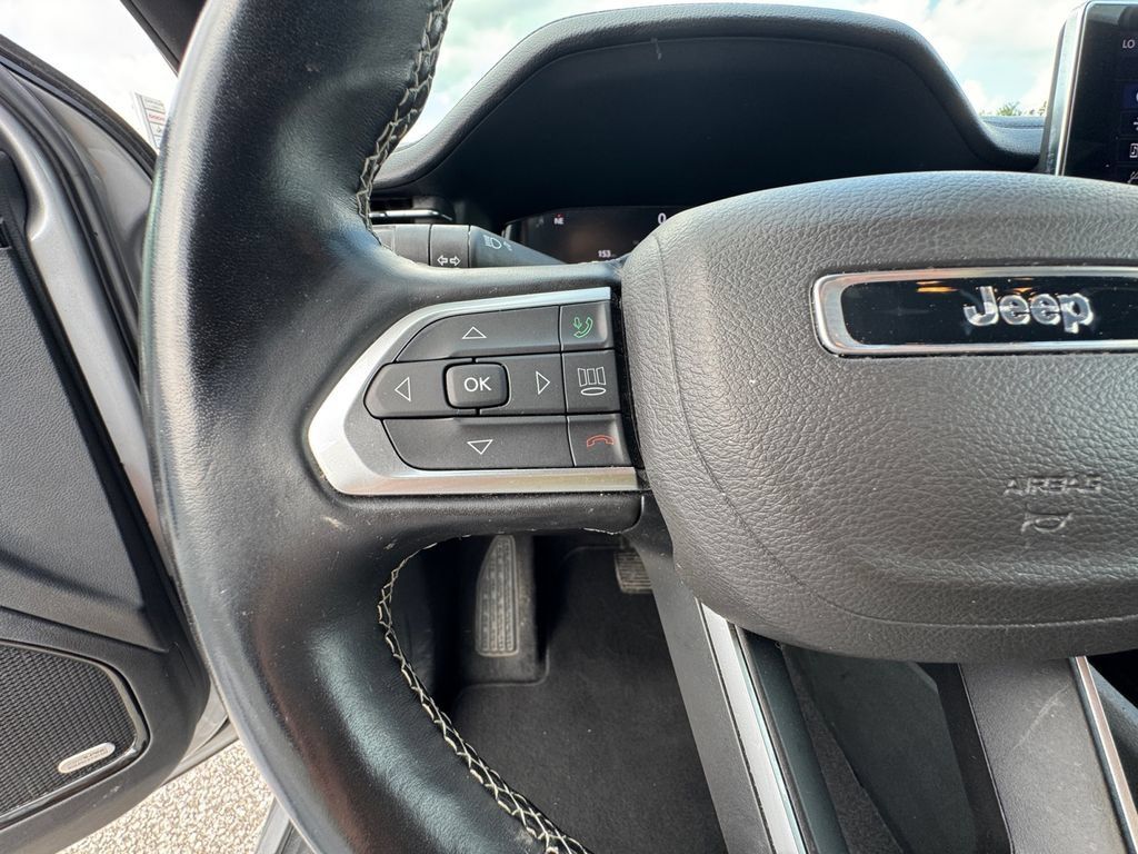 Used 2022 Jeep Compass High Altitude AWD/4WD image 22