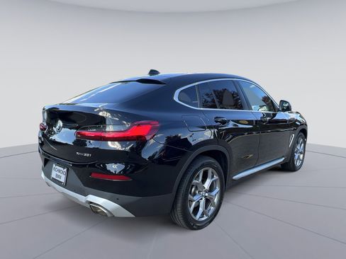 Used 2023 BMW X4 xDrive30i w/ Premium Package image 9