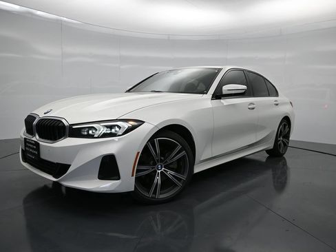 Used 2023 BMW 330i Sedan w/ Premium Package RWD image 1