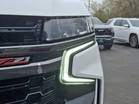 Used 2021 Chevrolet Tahoe Z71 w/ Rear Media and Nav Package AWD/4WD image 28