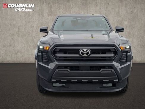 Used 2024 Toyota Tacoma SR AWD/4WD image 2