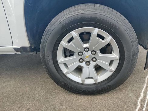 Used 2022 Chevrolet Colorado LT w/ Fleet Safety Package image 52