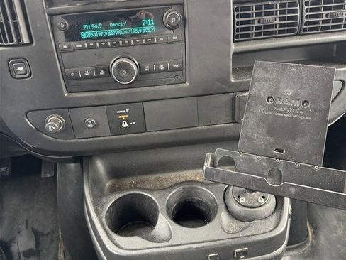 Used 2016 GMC Savana 3500 image 13