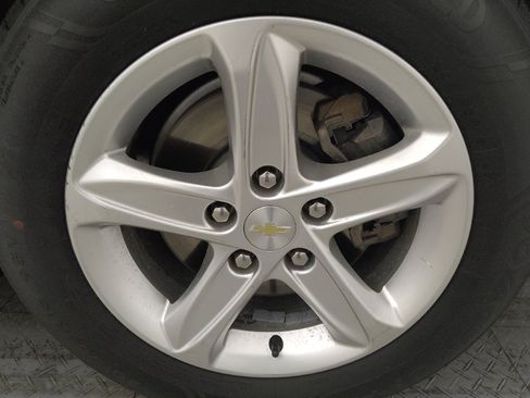 Used 2021 Chevrolet Malibu LS FWD image 31